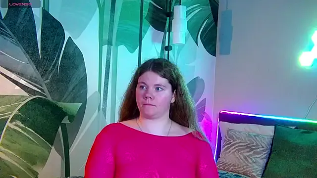 roouse – webcam model profile photo Image 7