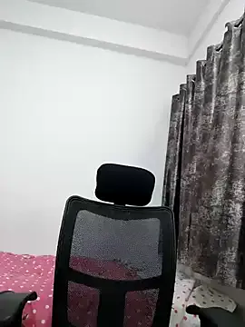 PerfectPage – webcam model profile photo Image 18