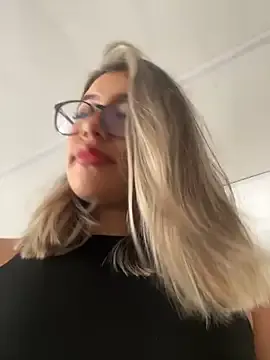 jason_dotori – webcam model profile photo Image 3