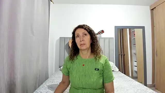 tajuanaruffner – webcam model profile photo Image 12