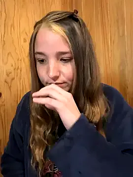 hornyshow_tv – webcam model profile photo Image 9