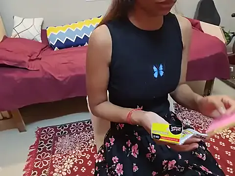 hornyshow_tv – webcam model profile photo Image 4