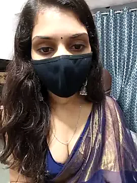 janitamunerlyn – webcam model profile photo Image 18