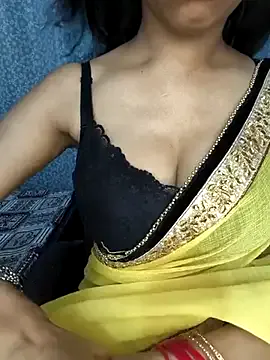 janitamunerlyn – webcam model profile photo Image 2