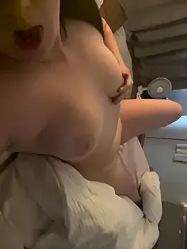 honeybeexx69 – webcam model profile photo Image 7