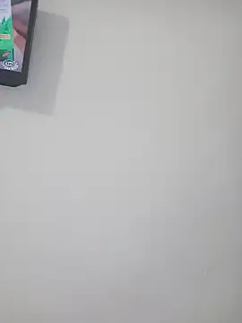 bisexualmilf – webcam model profile photo Image 8