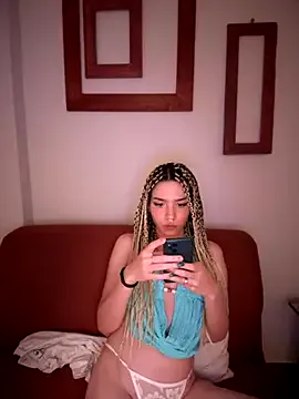 paulaharris – webcam model profile photo Image 10