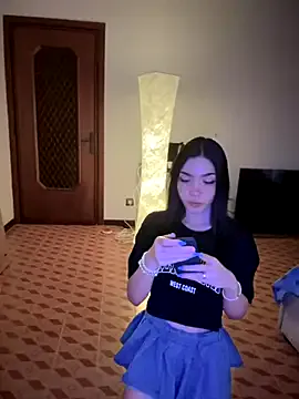 paulaharris – webcam model profile photo Image 2