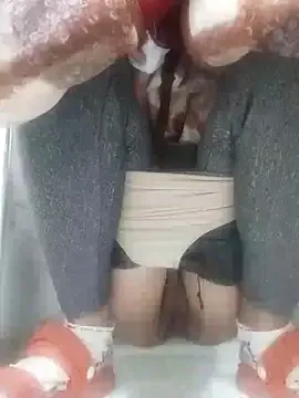 Cute-Simmi69 – webcam model profile photo Image 4