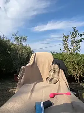 lylaheather – webcam model profile photo Image 8