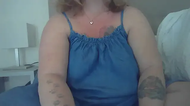 lioncluess – webcam model profile photo Image 6