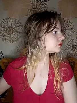 roouse – webcam model profile photo Image 2