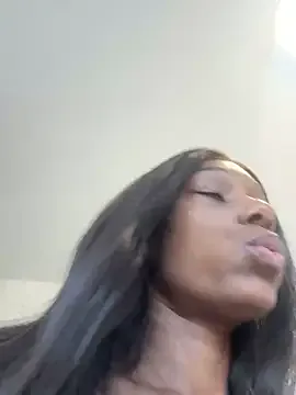 loving_ladies – webcam model profile photo Image 10