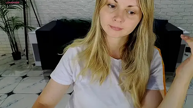 alexandjohntv – webcam model profile photo Image 13