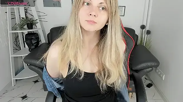 alexandjohntv – webcam model profile photo Image 2