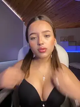 lioncluess – webcam model profile photo Image 11