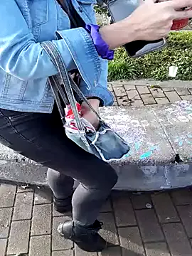 someone_sweet – webcam model profile photo Image 4