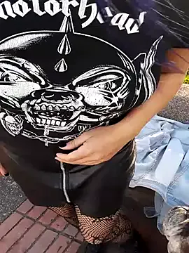 someone_sweet – webcam model profile photo Image 5