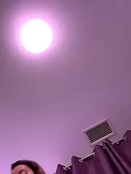 IsabellSanz – webcam model profile photo Image 4