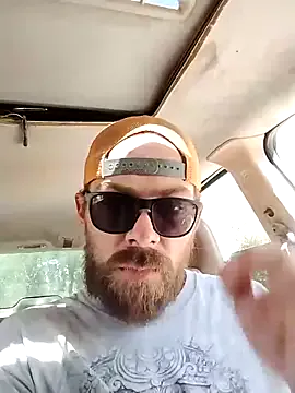 Benjamin_show – webcam model profile photo Image 10