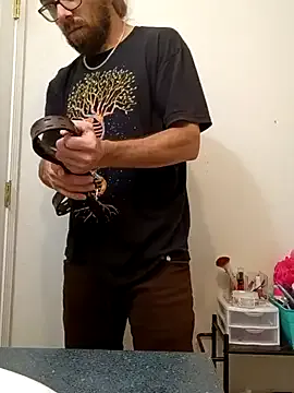 Benjamin_show – webcam model profile photo Image 17