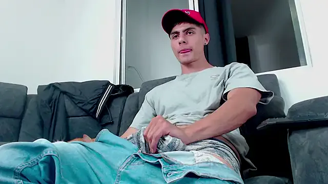 AlisaMoss – webcam model profile photo Image 17