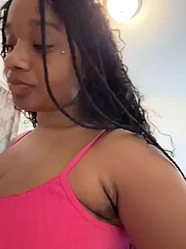 trainwithme – webcam model profile photo Image 19
