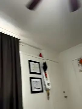 honeybeexx69 – webcam model profile photo Image 12