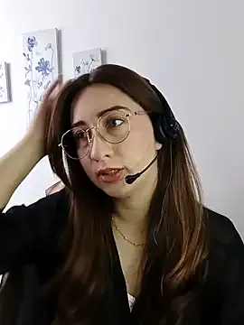 bisexualmilf – webcam model profile photo Image 18