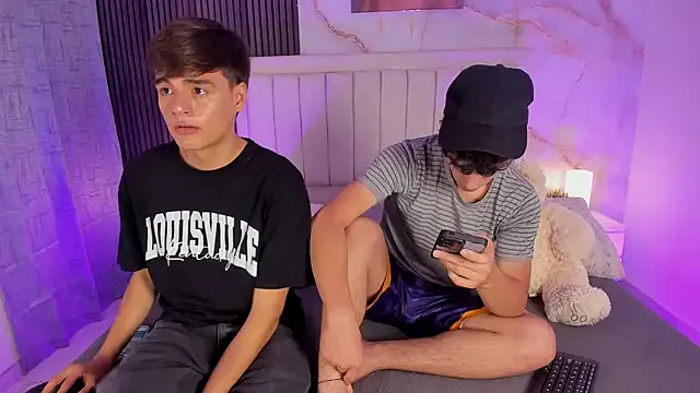 enchant_baby_ – webcam model profile photo Image 14