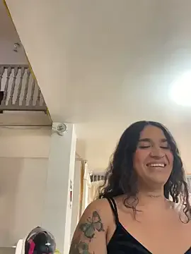 gimme_the_kiss – webcam model profile photo Image 11