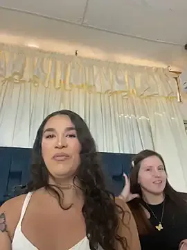 gimme_the_kiss – webcam model profile photo Image 19