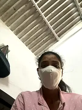 loving_ladies – webcam model profile photo Image 3