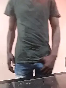 Take1668 – webcam model profile photo Image 2