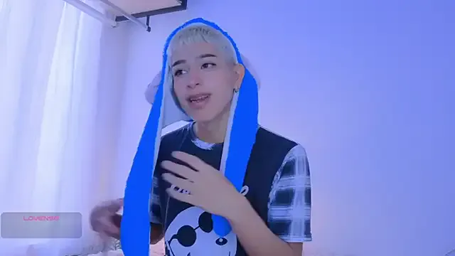 alexandjohntv – webcam model profile photo Image 16