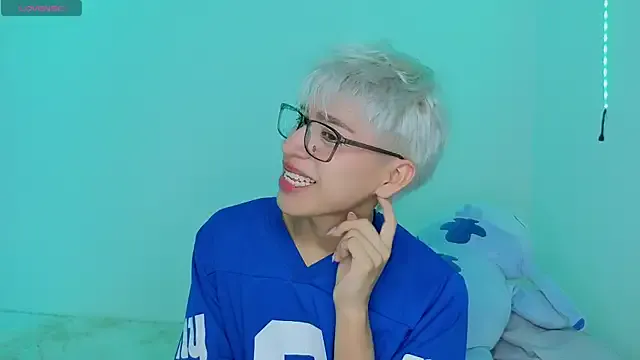 alexandjohntv – webcam model profile photo Image 3