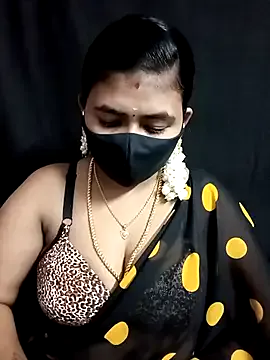 bisexualmilf – webcam model profile photo Image 8