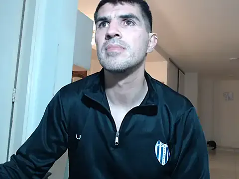 _Tomy08calderon – webcam model profile photo Image 17