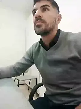 _Tomy08calderon – webcam model profile photo Image 2