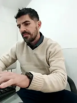 _Tomy08calderon – webcam model profile photo Image 3