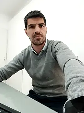 _Tomy08calderon – webcam model profile photo Image 7