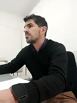 _Tomy08calderon – webcam model profile photo Image 9