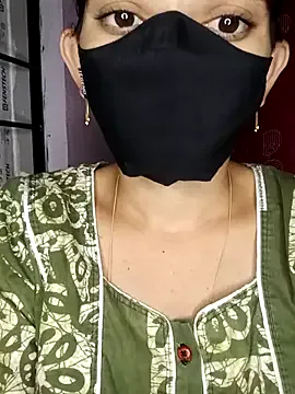 roouse – webcam model profile photo Image 11