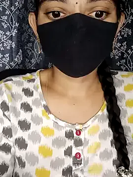 roouse – webcam model profile photo Image 15