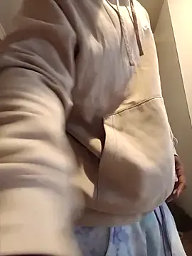 PumaShyXD – webcam model profile photo Image 10