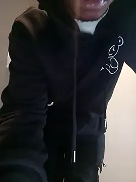 PumaShyXD – webcam model profile photo Image 16