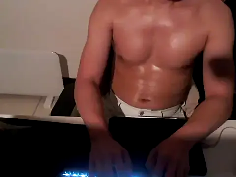 DomManlyGuy – webcam model profile photo Image 2