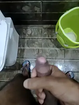 Take1668 – webcam model profile photo Image 3