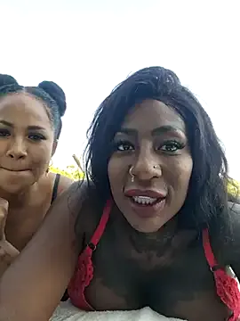 loving_ladies – webcam model profile photo Image 6