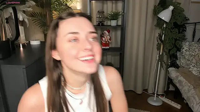 petites_perles – webcam model profile photo Image 14